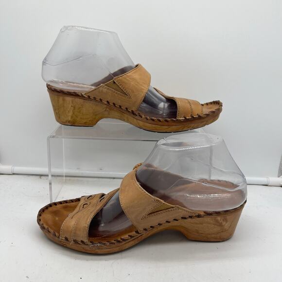 Ariat Sandals Womens 9 Tan Light Brown Leather Heeled Buckle Strap Slide - Picture 2 of 9